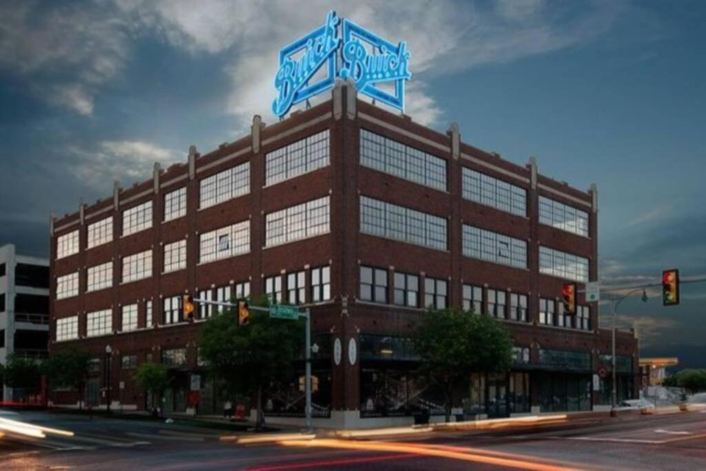 Apartment Automobile Alley Modern 1bdr - Wifi