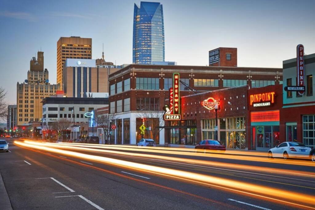 Automobile Alley Modern 1bdr - Wifi Oklahoma City